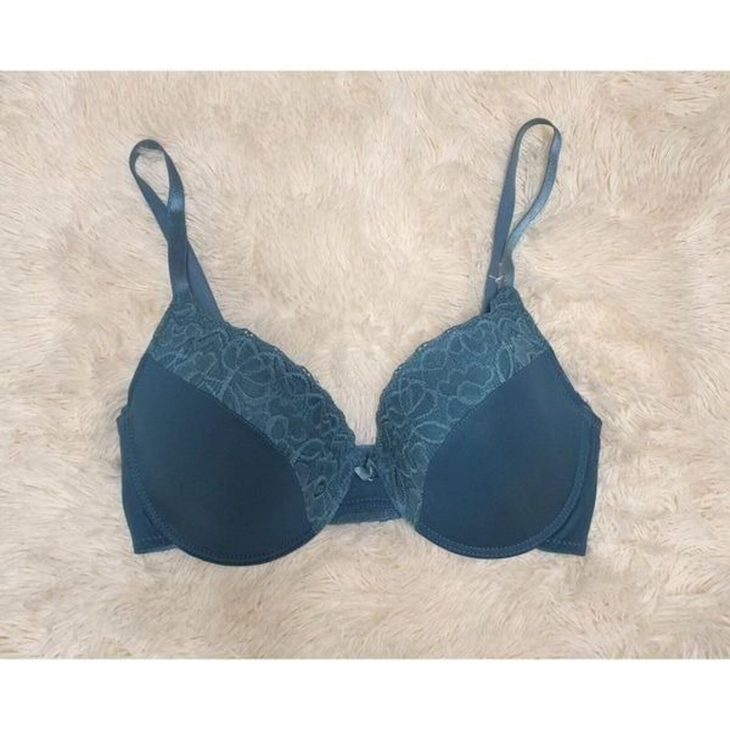 Delta Burke Womens Lace Trim Padded Underwire Bra Green - Size 38D