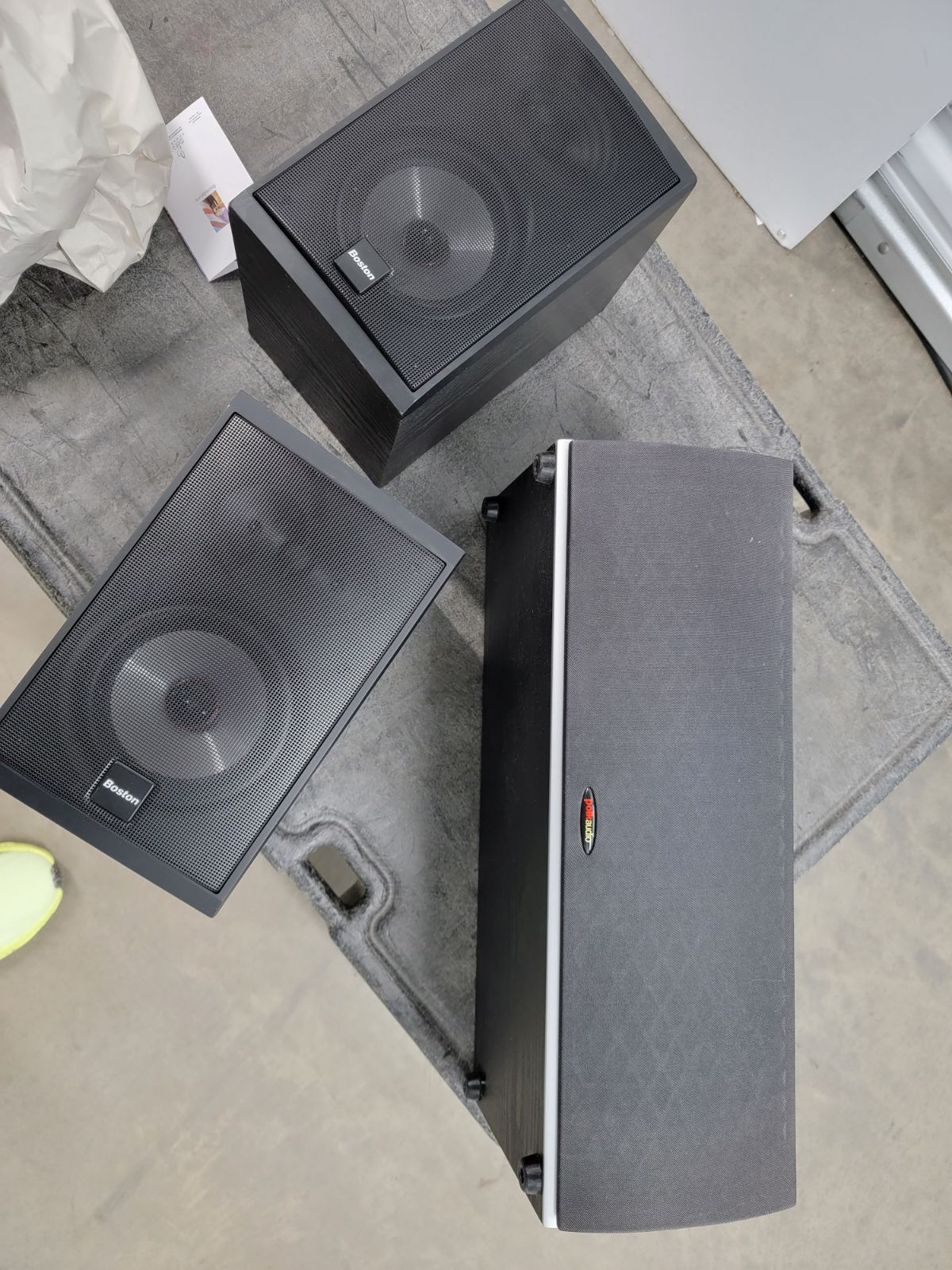 bookshelf speakers