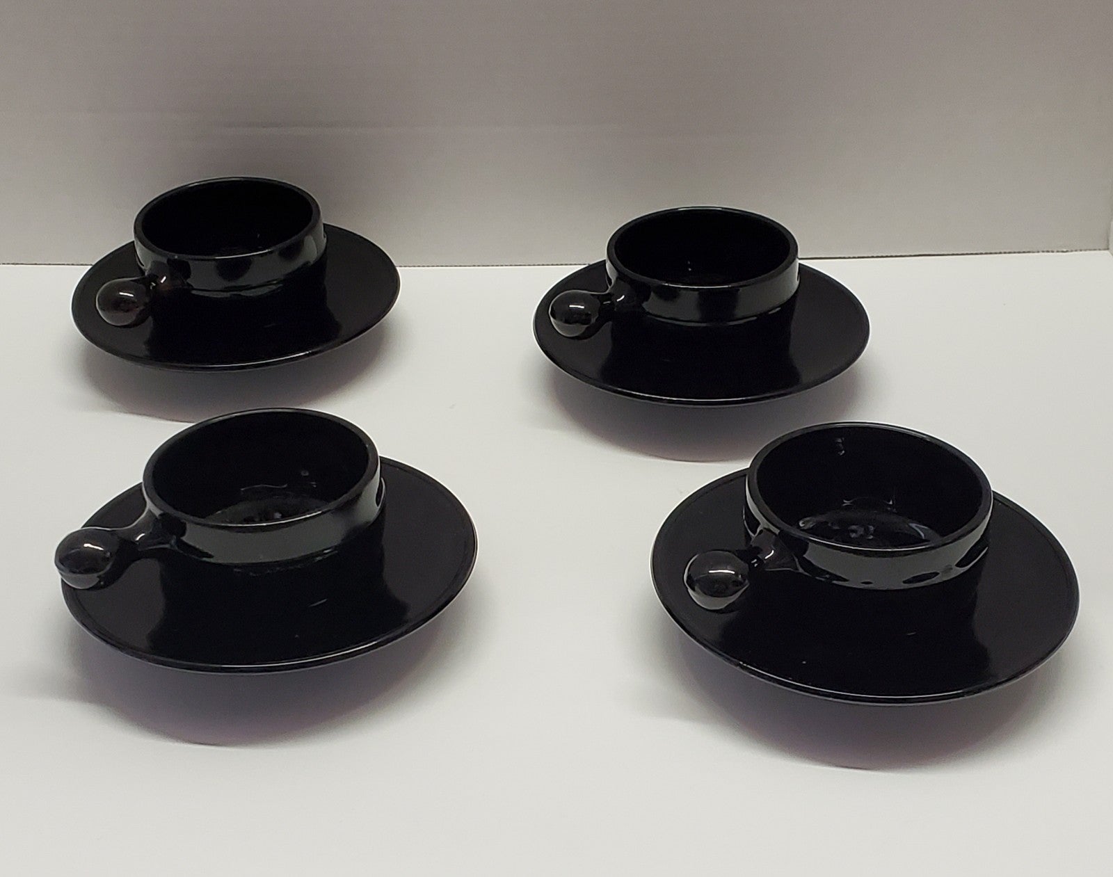8 Pc Set Of 4 Black Glass Teacups & Saucers Unique Insulated Knob Handles EUC