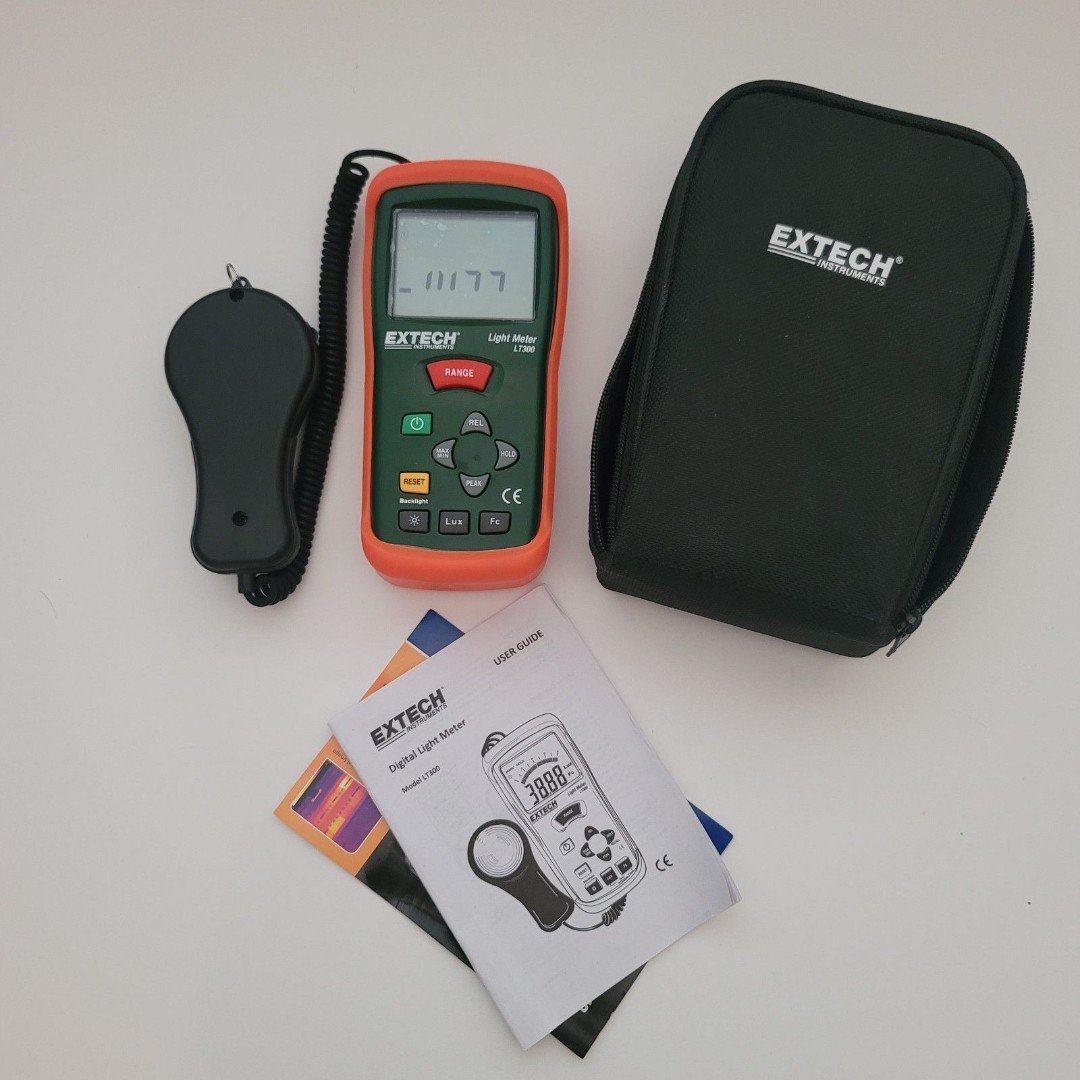 Extech Light Meter Instruments LT300 LCD Display Illumination Tool