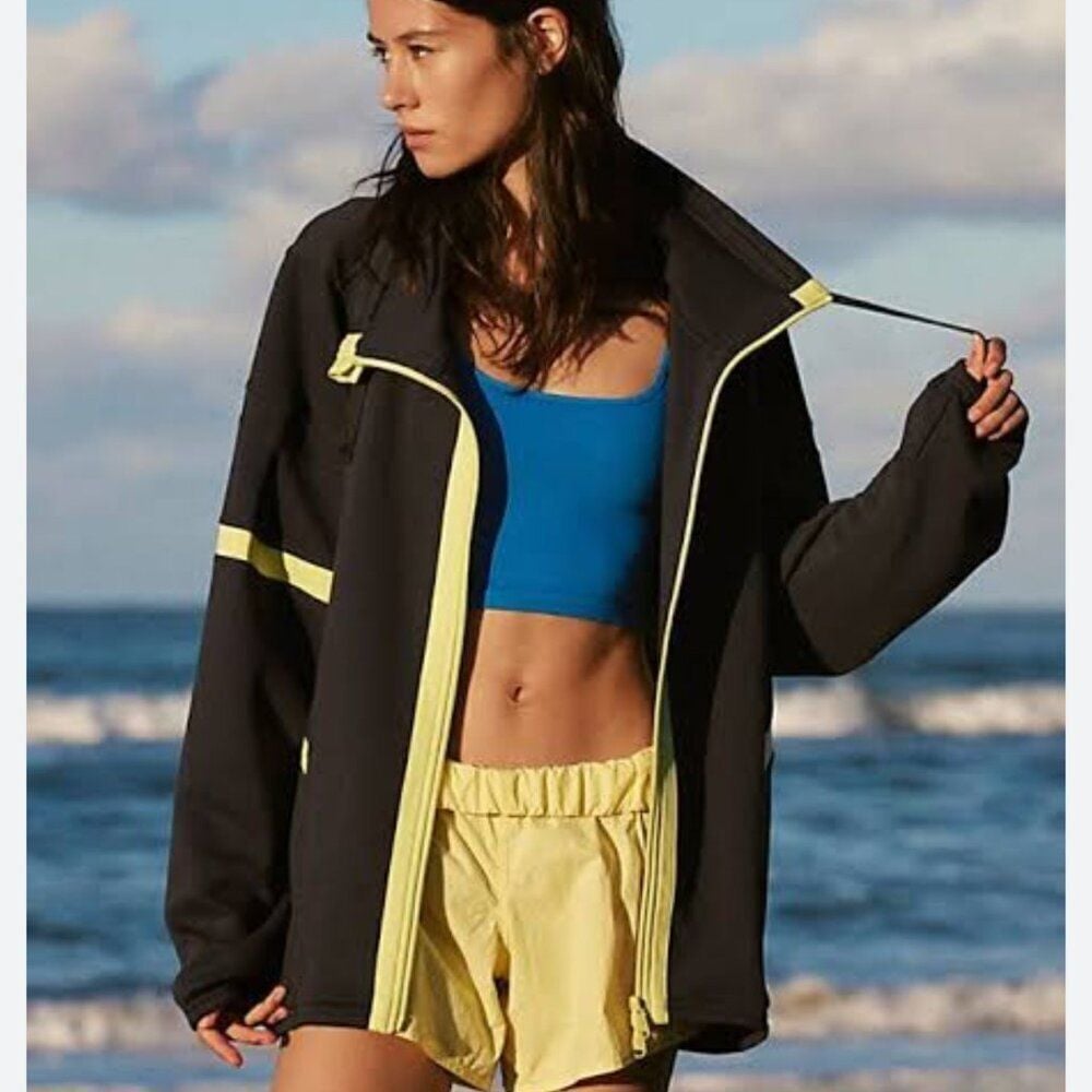 FREE people FP Movement Right On Track Zip Up Navy Combo Jacket Size M NWT