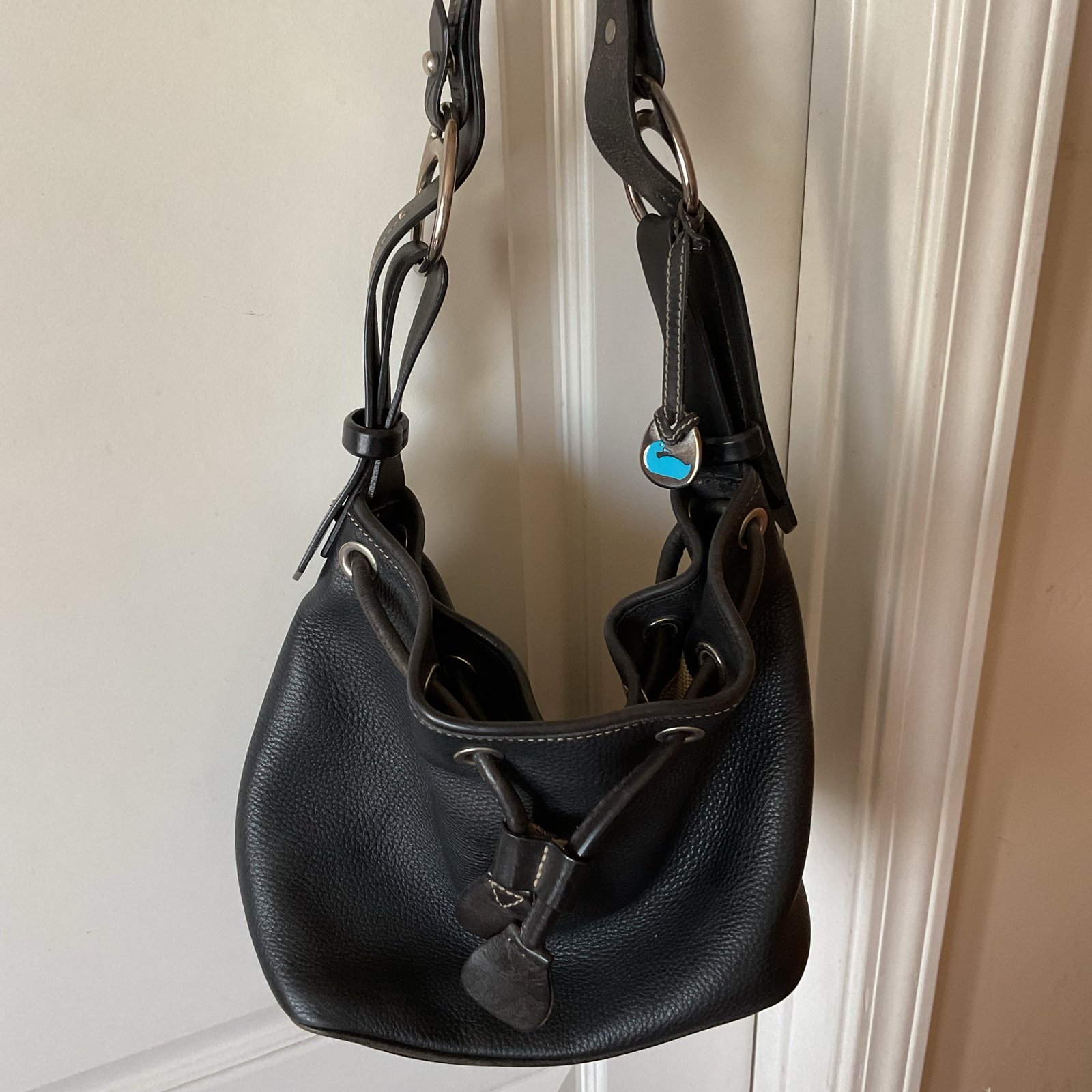 Leather Authentic Dooney & Bourke bag