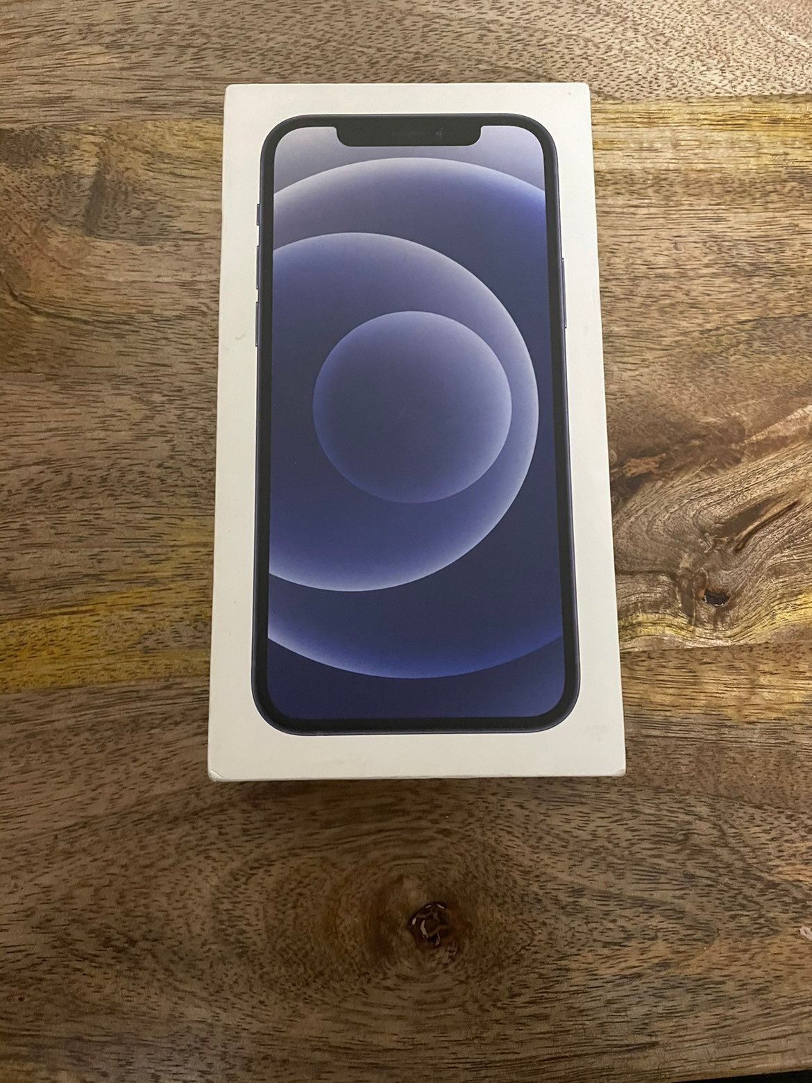 Apple iPhone 12 64 GB in Black for Unlocked