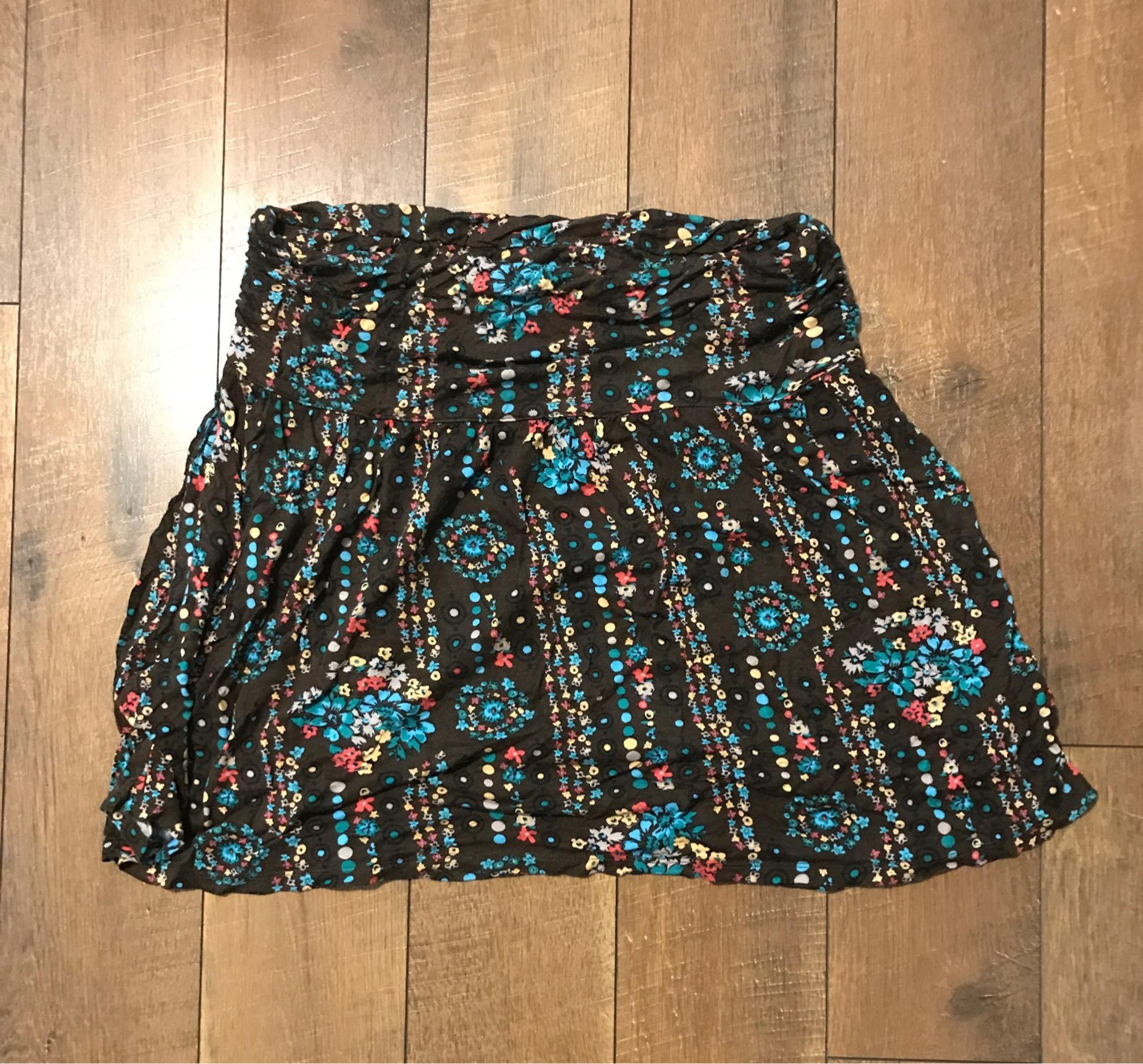 Cute skirt, size medium American Rag Cie brand