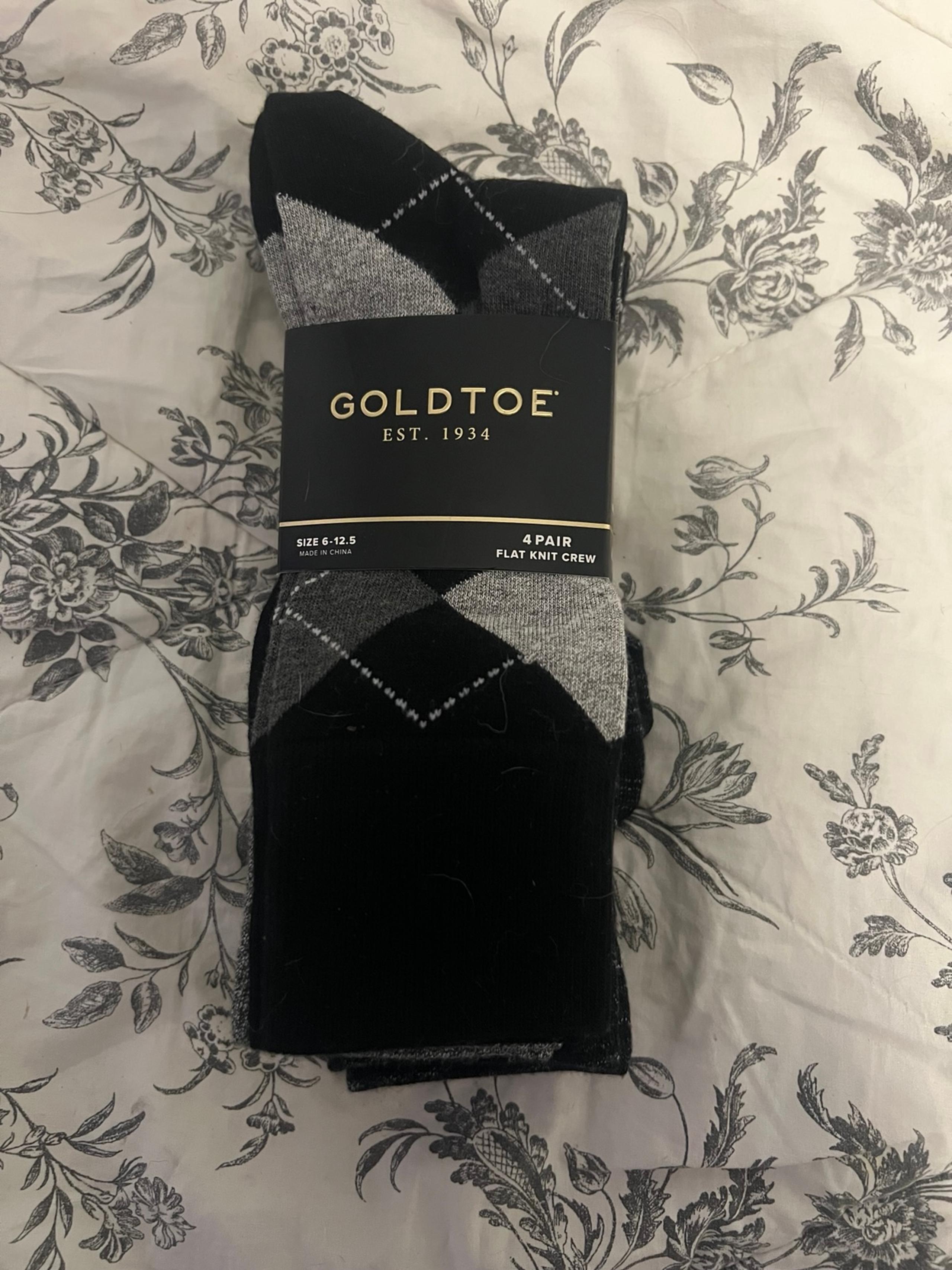 Gold Toe Mens Flat Knit Crew Socks 4 Pack Black & Grey Size 6-12.5 NWT! Gold Toe