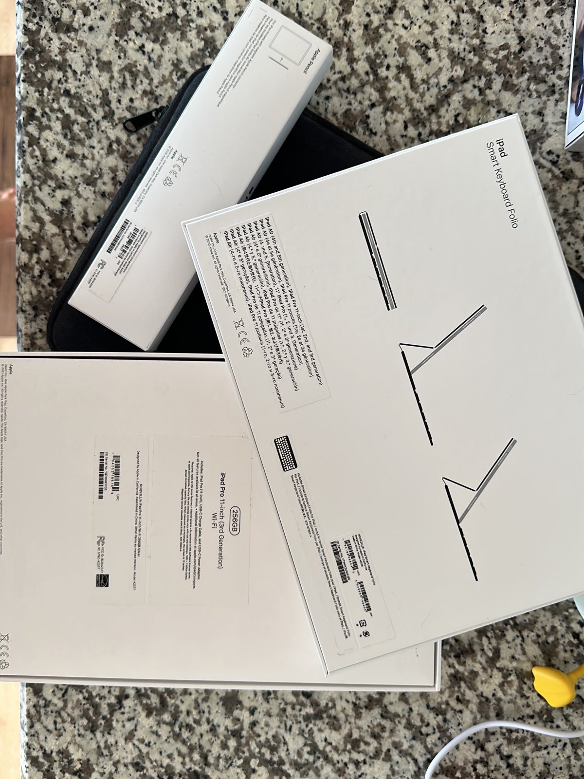 iPad Pro 3rd Generation Bundle