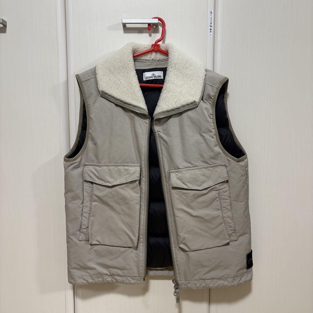 STONE ISLAND Down Vest Beige