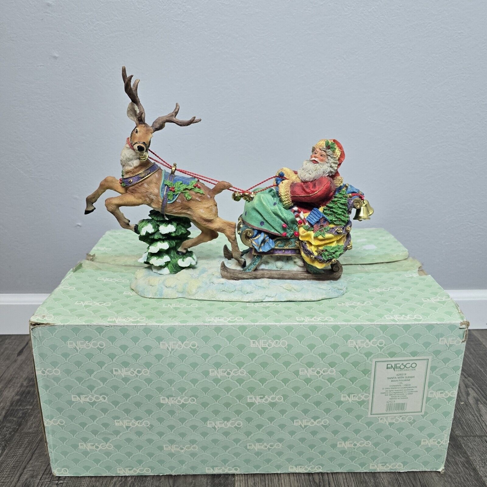 Vintage 1993 Enesco Santa w/ Sleigh Reindeer Christmas Resin Figurine 629219