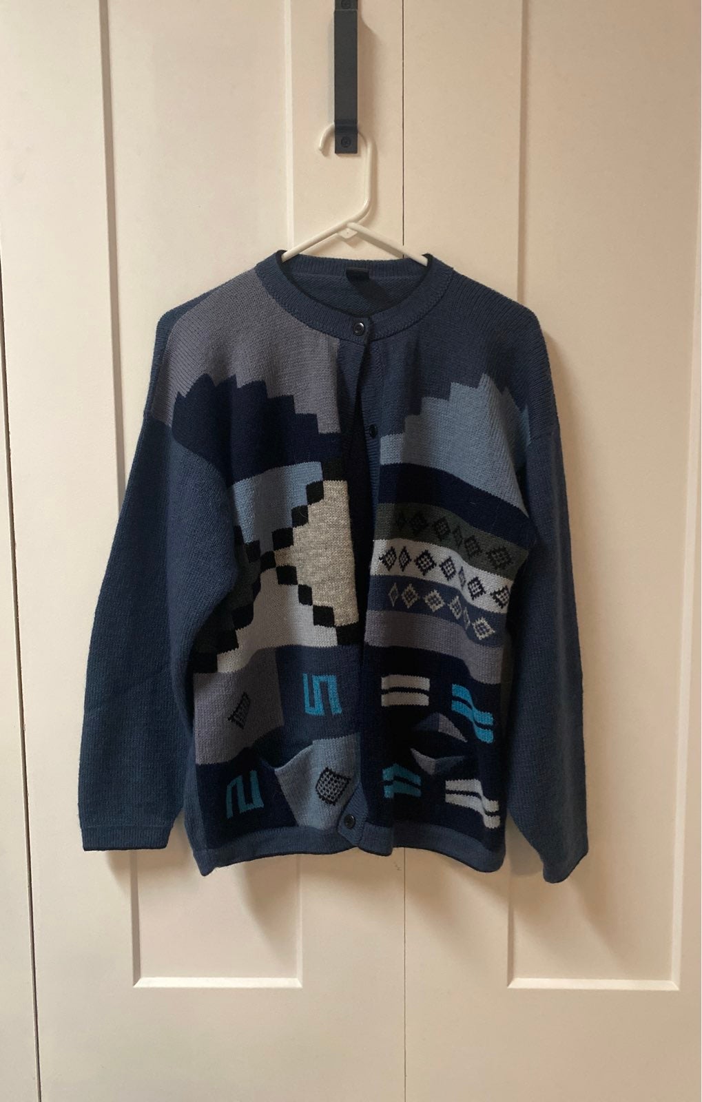 Arcohi's 100% Alpaca Wool Cardigan Sweater