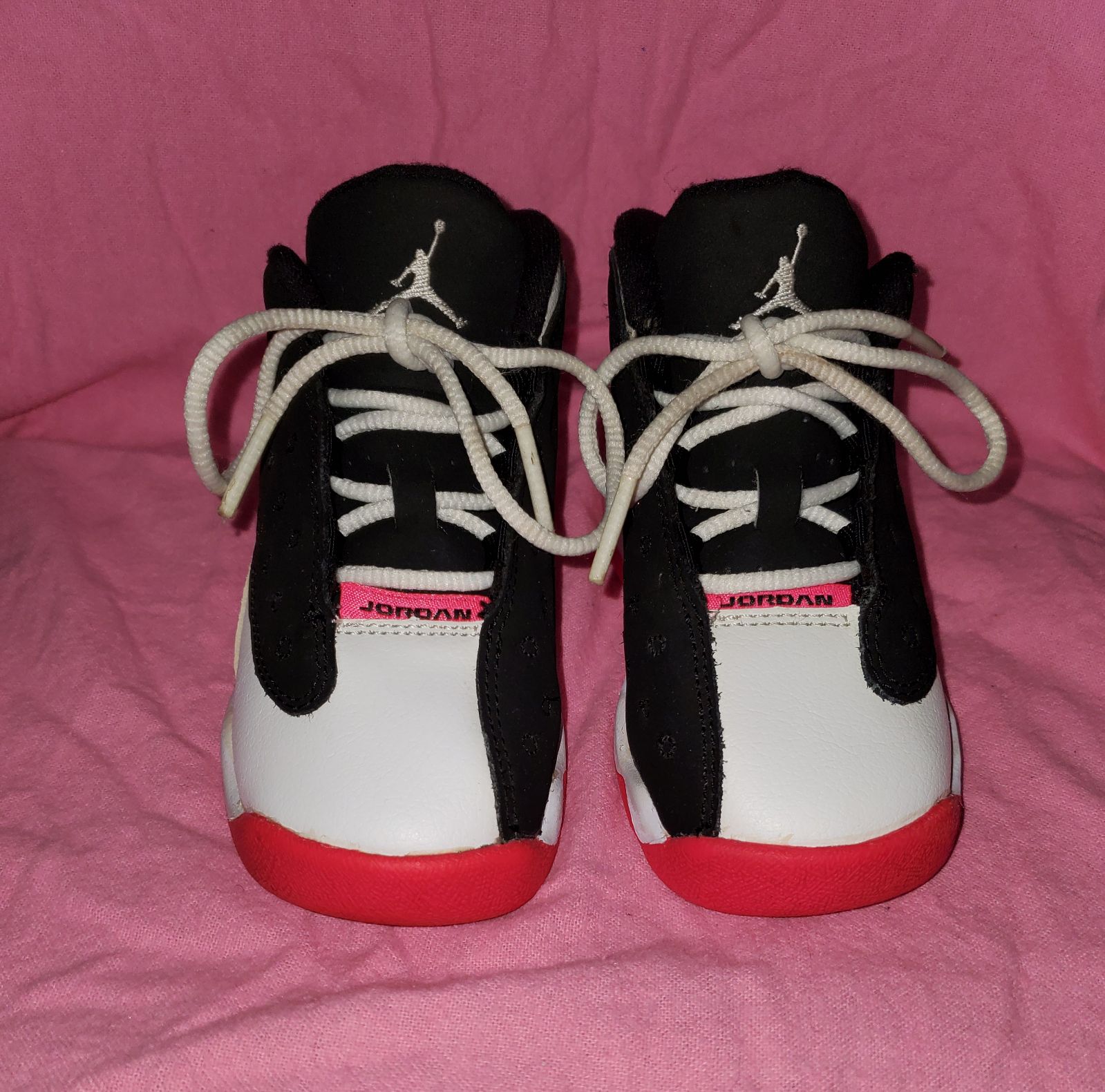 Girls size 7c Jordan retro 13
