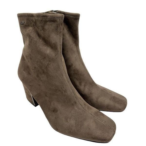 DKNY Boots Size 9 Brown Square Toe Block Heel Textile Side Zip