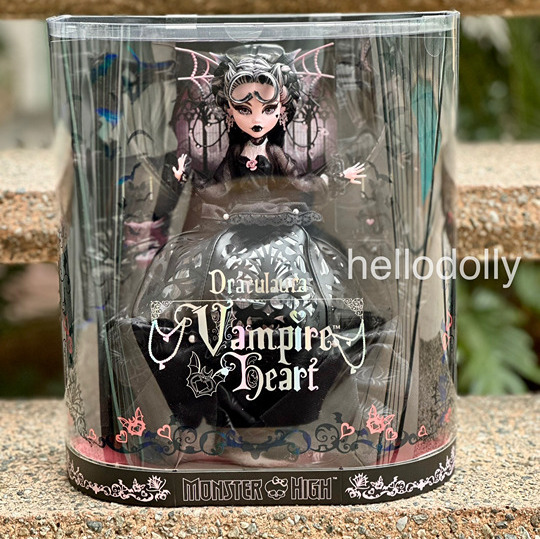 Monster High Draculaura Vampire Heart