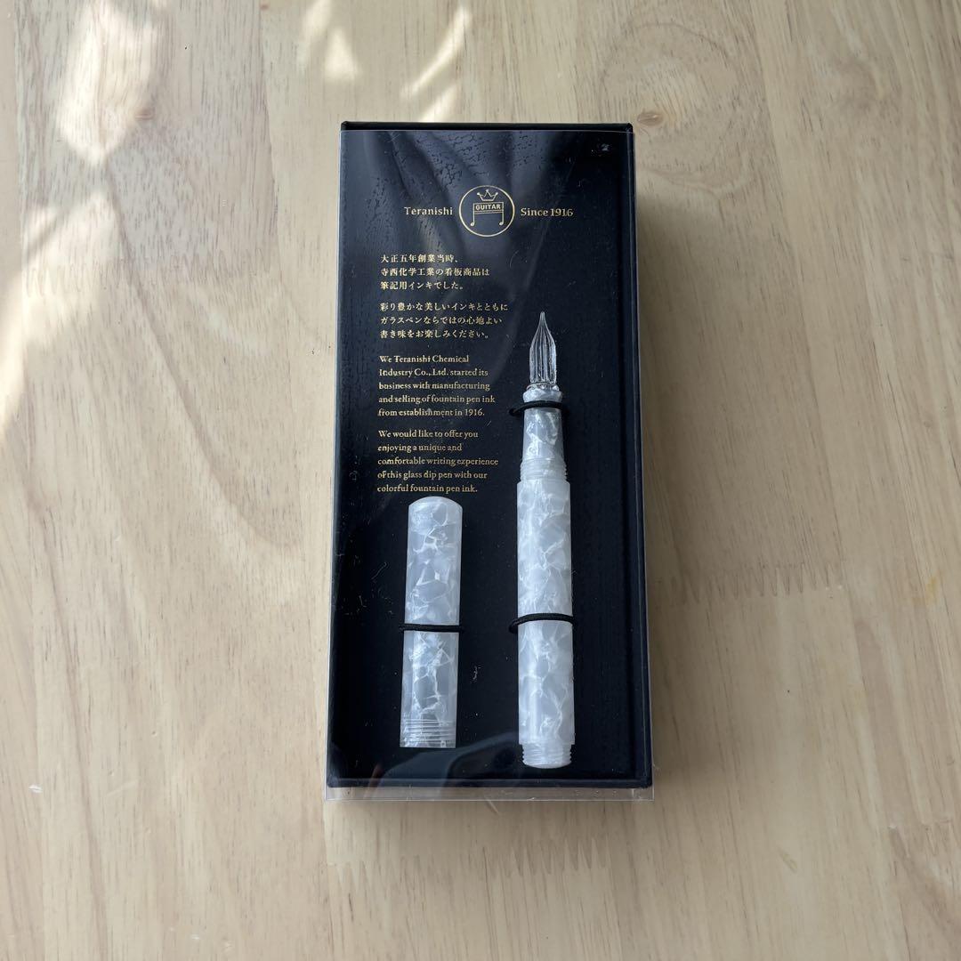 【Teranishi Chemical Industry】Guitar Glass Pen Aurora Long Cap Jelly White