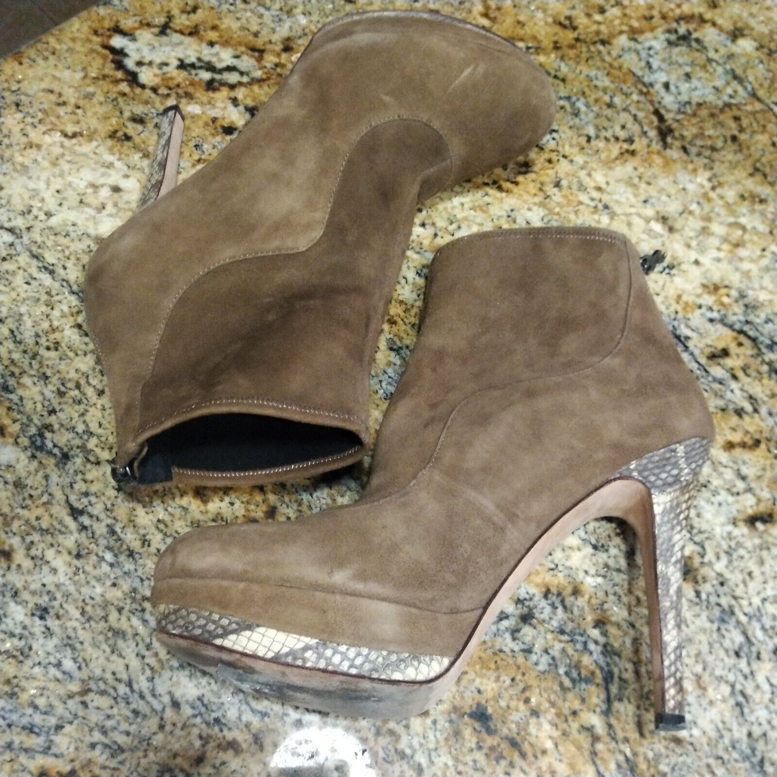 House of Harlow 1960 Natalia Heels Brown Suede Stiletto Snakeskin Size 40 US 9