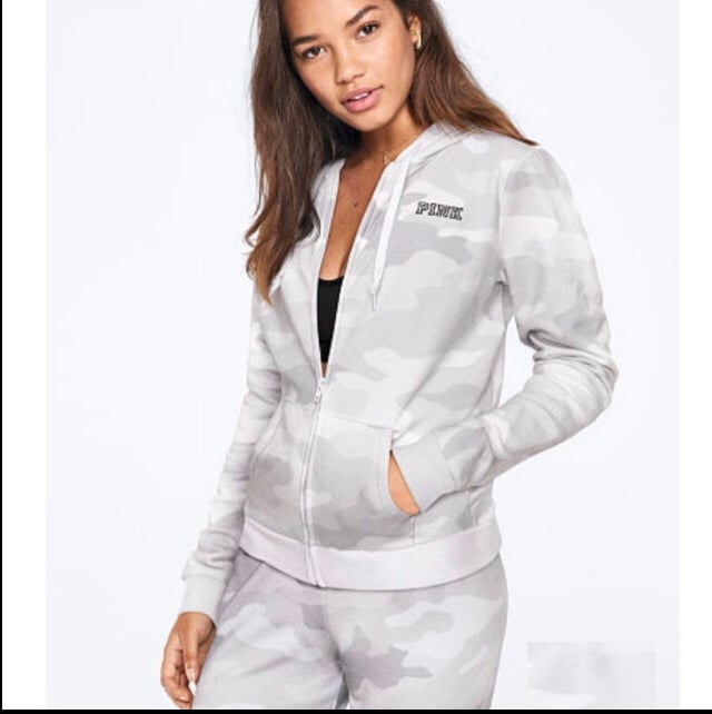 NWT. NIP. EVERYDAY PERFECT FULL ZIP CLASSIC PANTS
