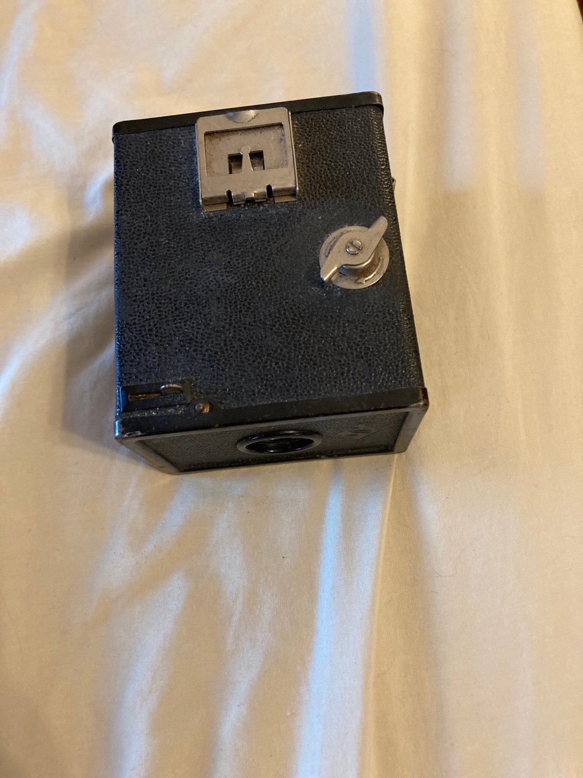 Vintage 1941 Agfa Cadet A - 8 Flash box camera