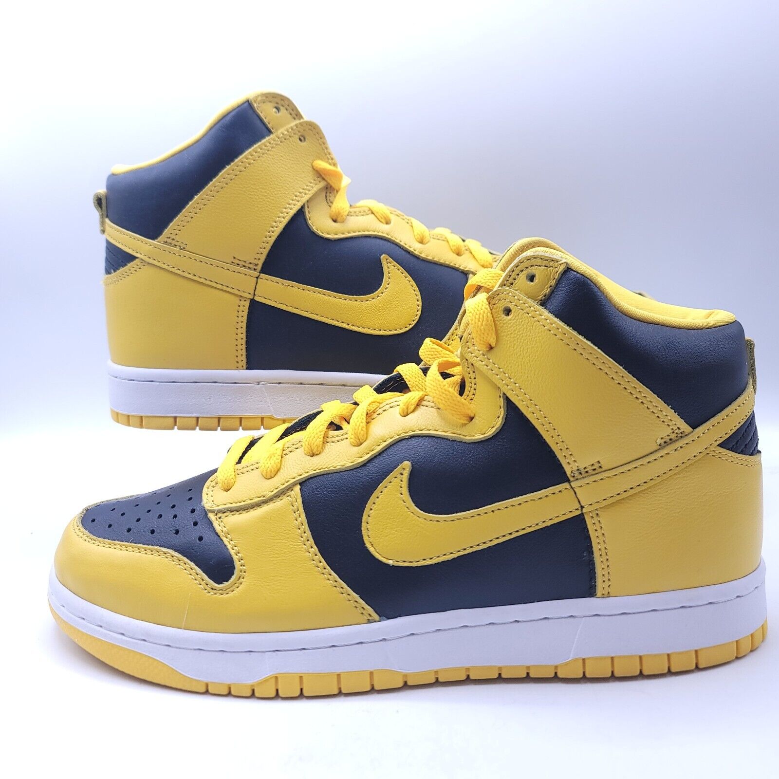 Nike Dunk HI SP Basketball Shoe Mens Size 10 CZ8149-002