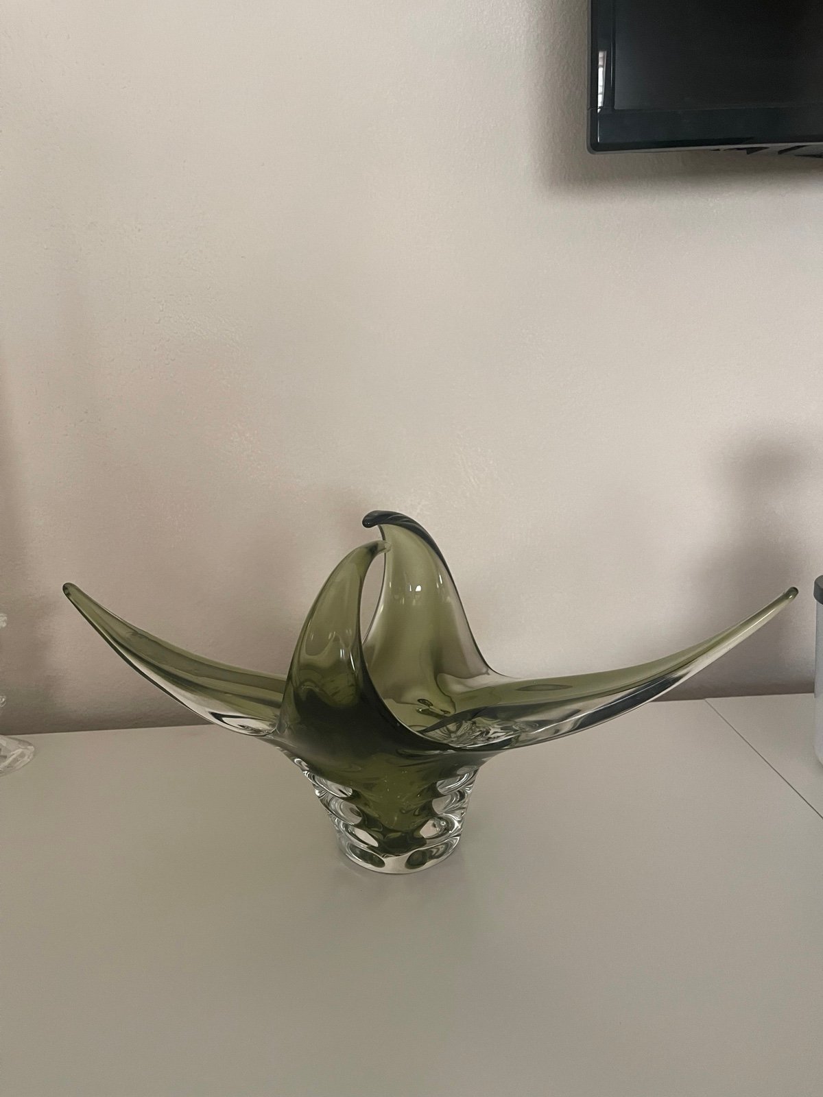 Chalet 17” & 4 point pull stretch art Glass Olive green MCM