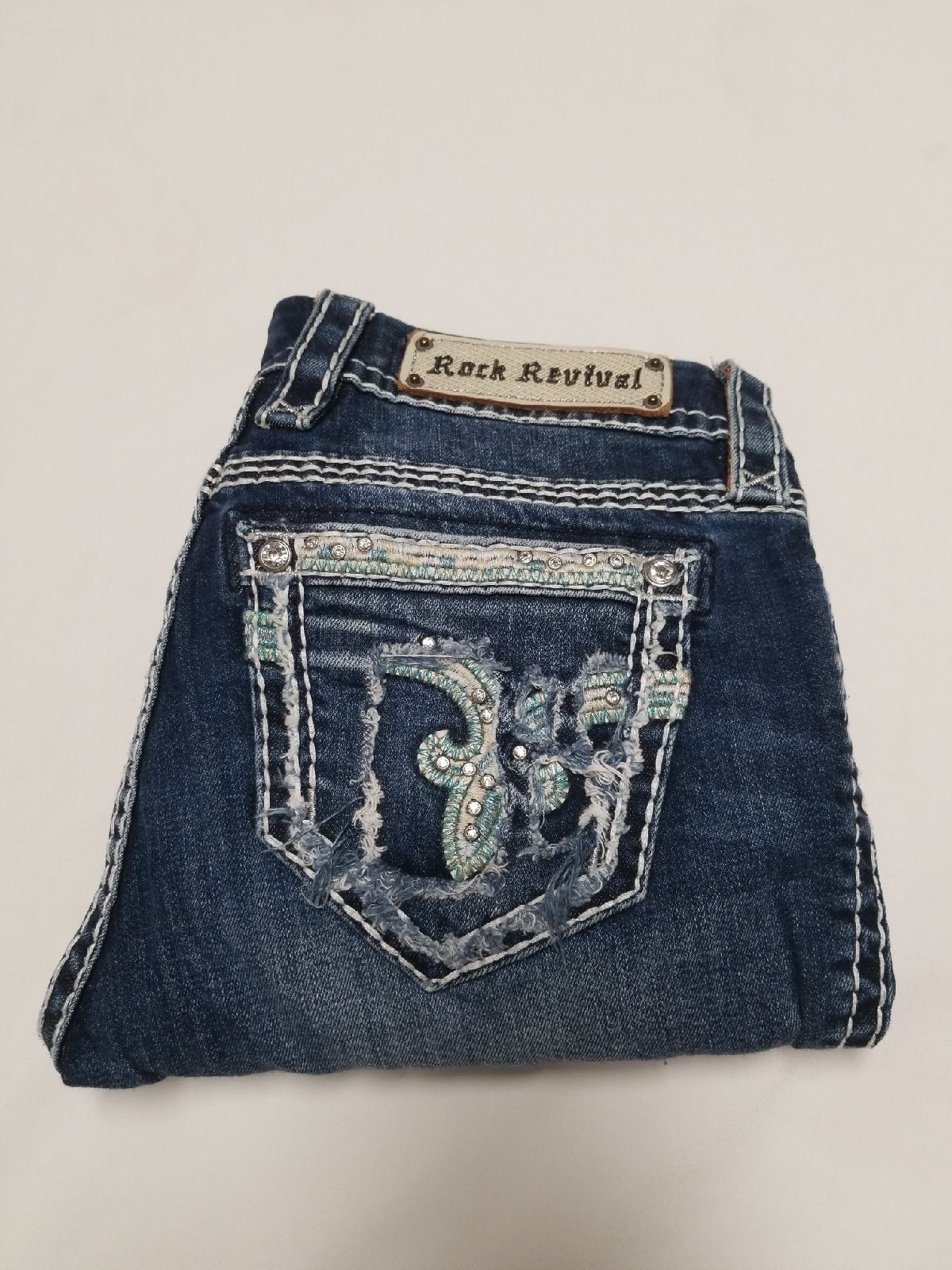 Rock Revival women jean crops size 26x23