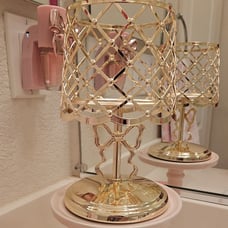 Bath and body works bow candel holder