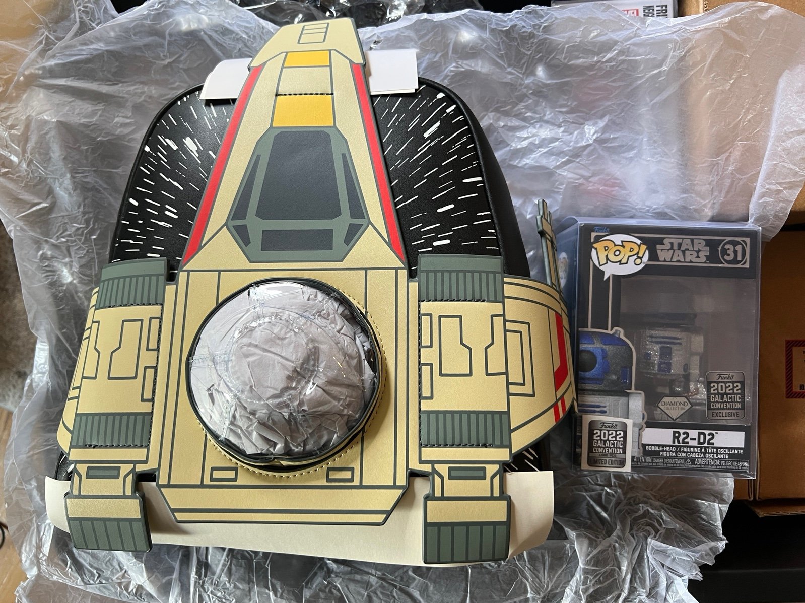X-WING R2-D2 BACKPACK WITH R2-D2 FUNKO 2022 GALACTIC CONVENTION LE 3000