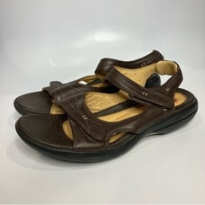 Unstructured by Clarks brown leather sandals size 9.5