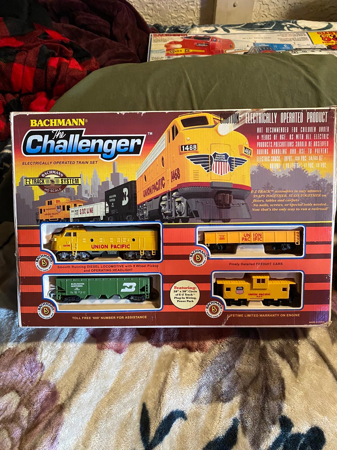 Train set made by Bachmann