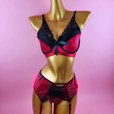 Velvet lingerie set