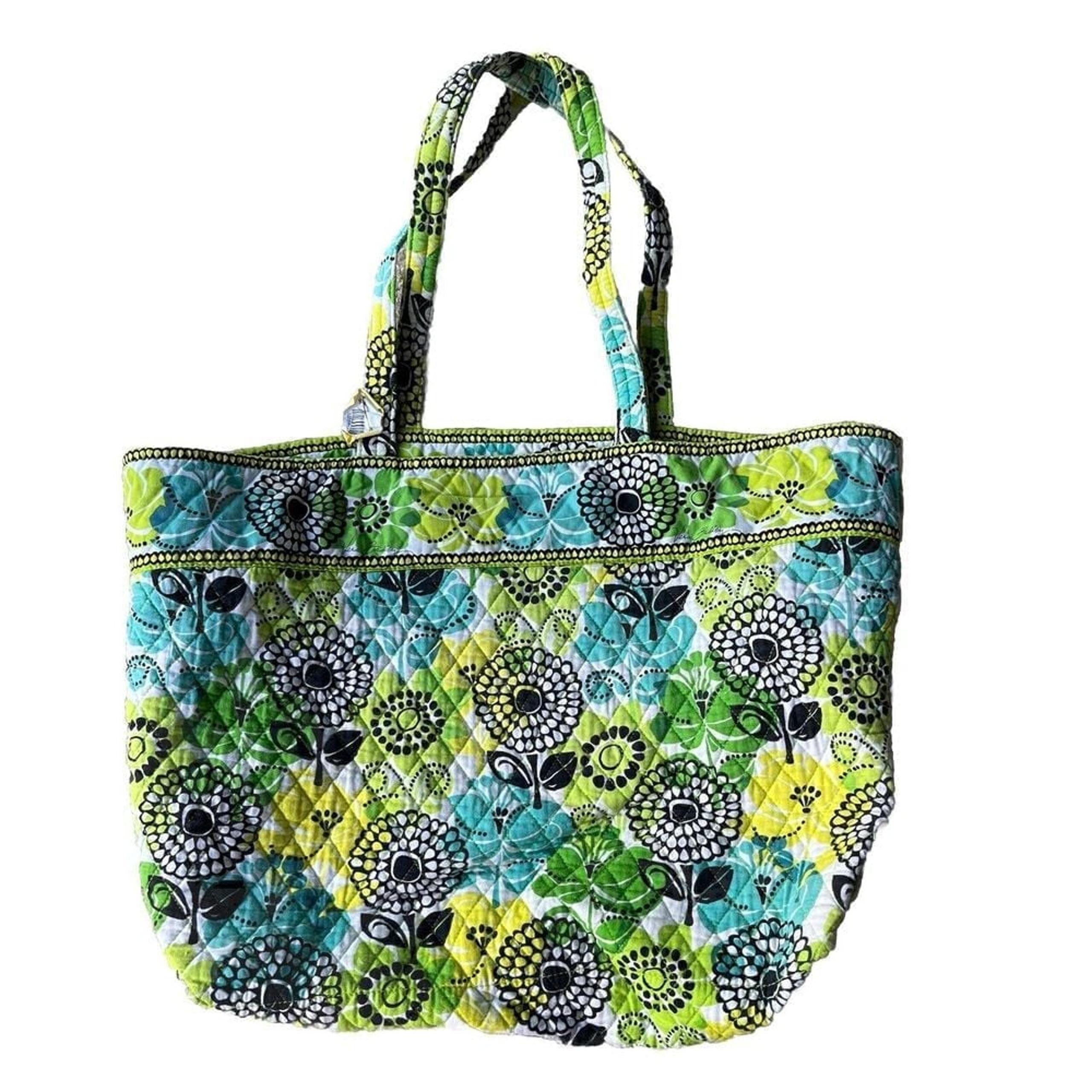 Vera Bradley XXL Tote Bag / Floral Green 24X16 Limes Up