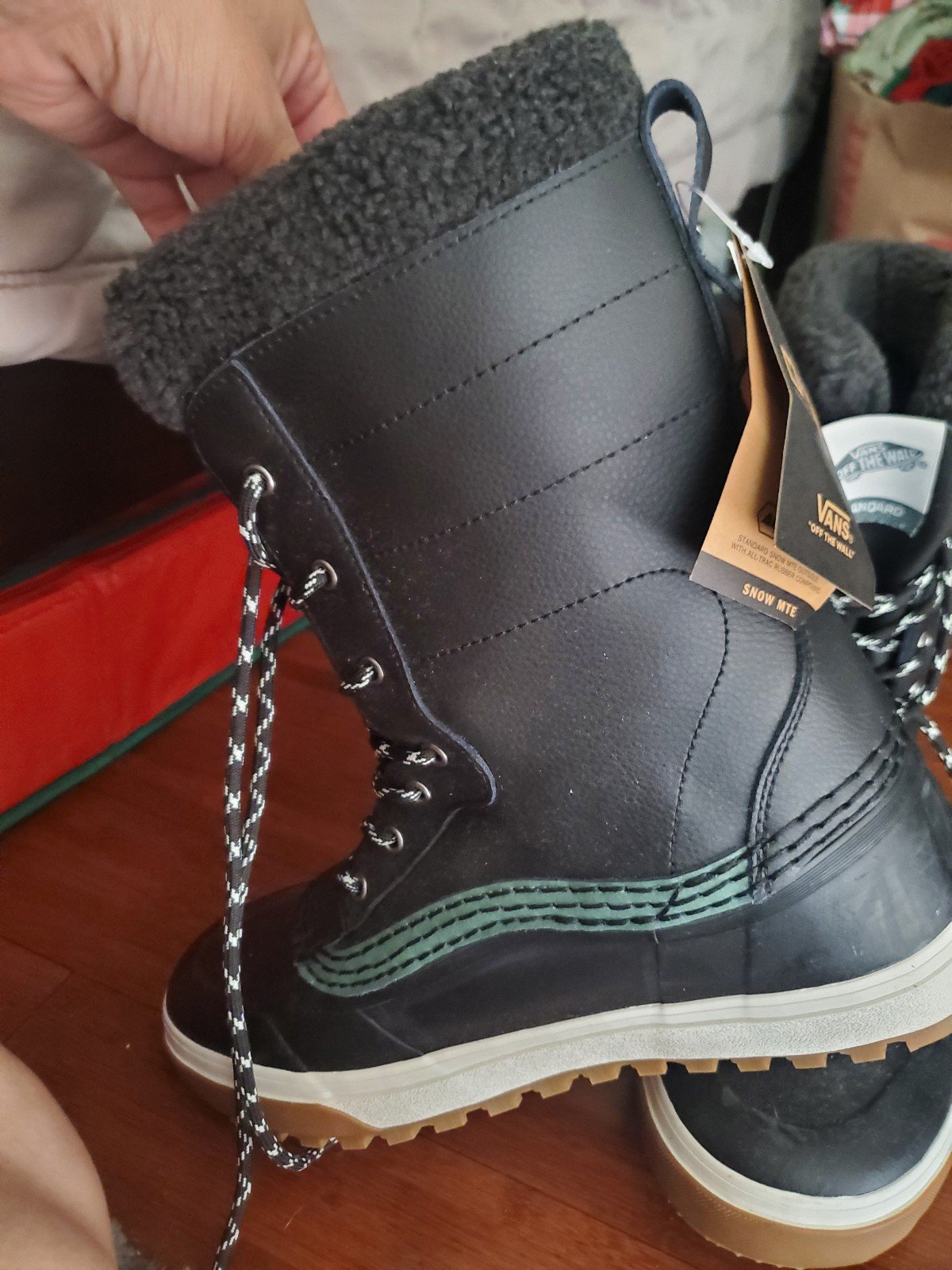 Mens Van's Snow Boots