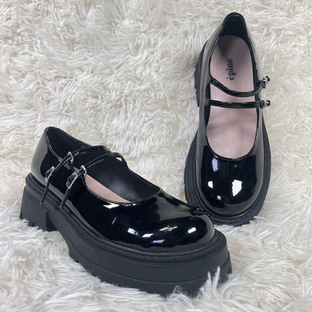 ふるさと納税 Pristine condition epine double strap Gore pumps, patent 靴