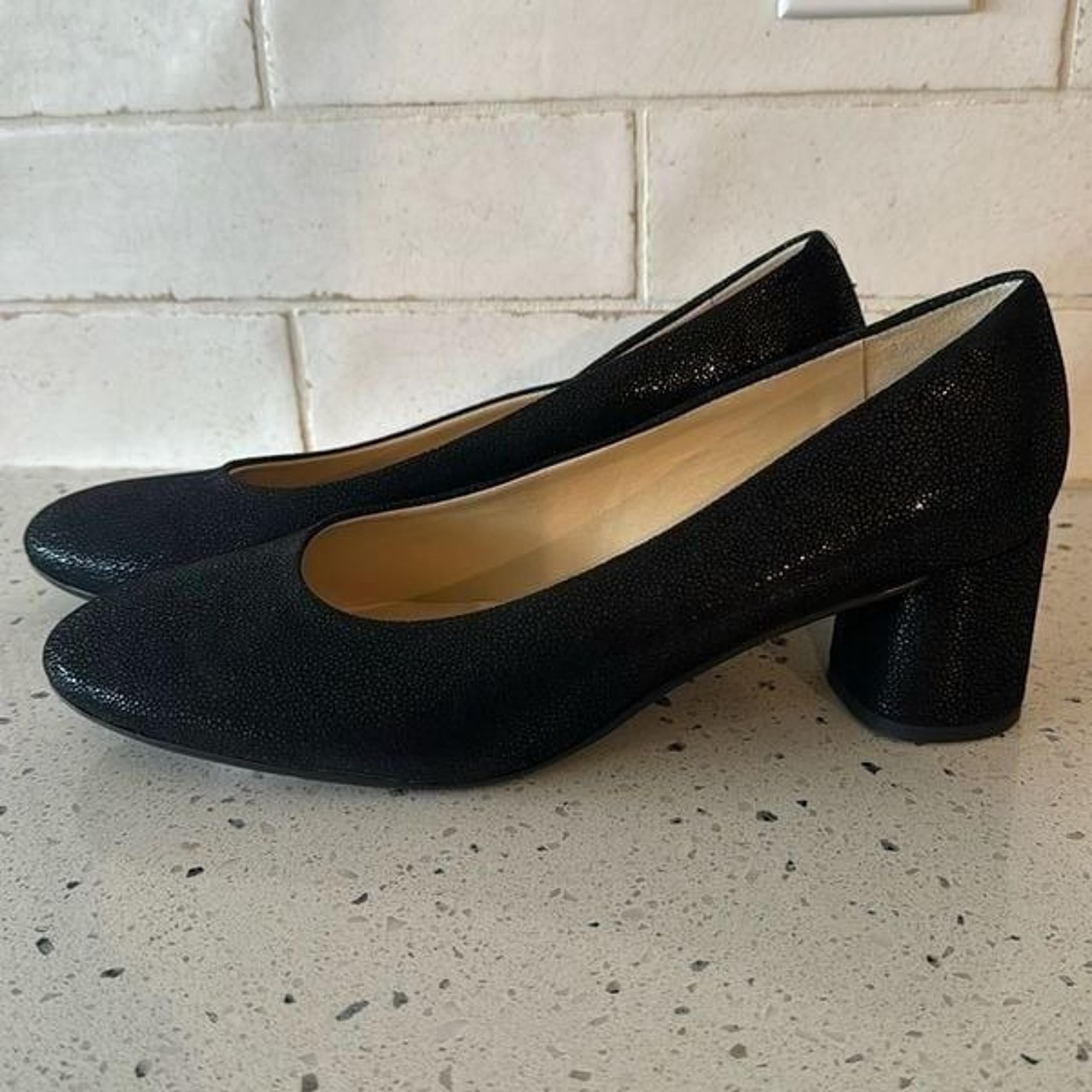 Amalfi by Rangoni Firenzie Black Leather Block Heel Pumps Made in Italy Size 12M