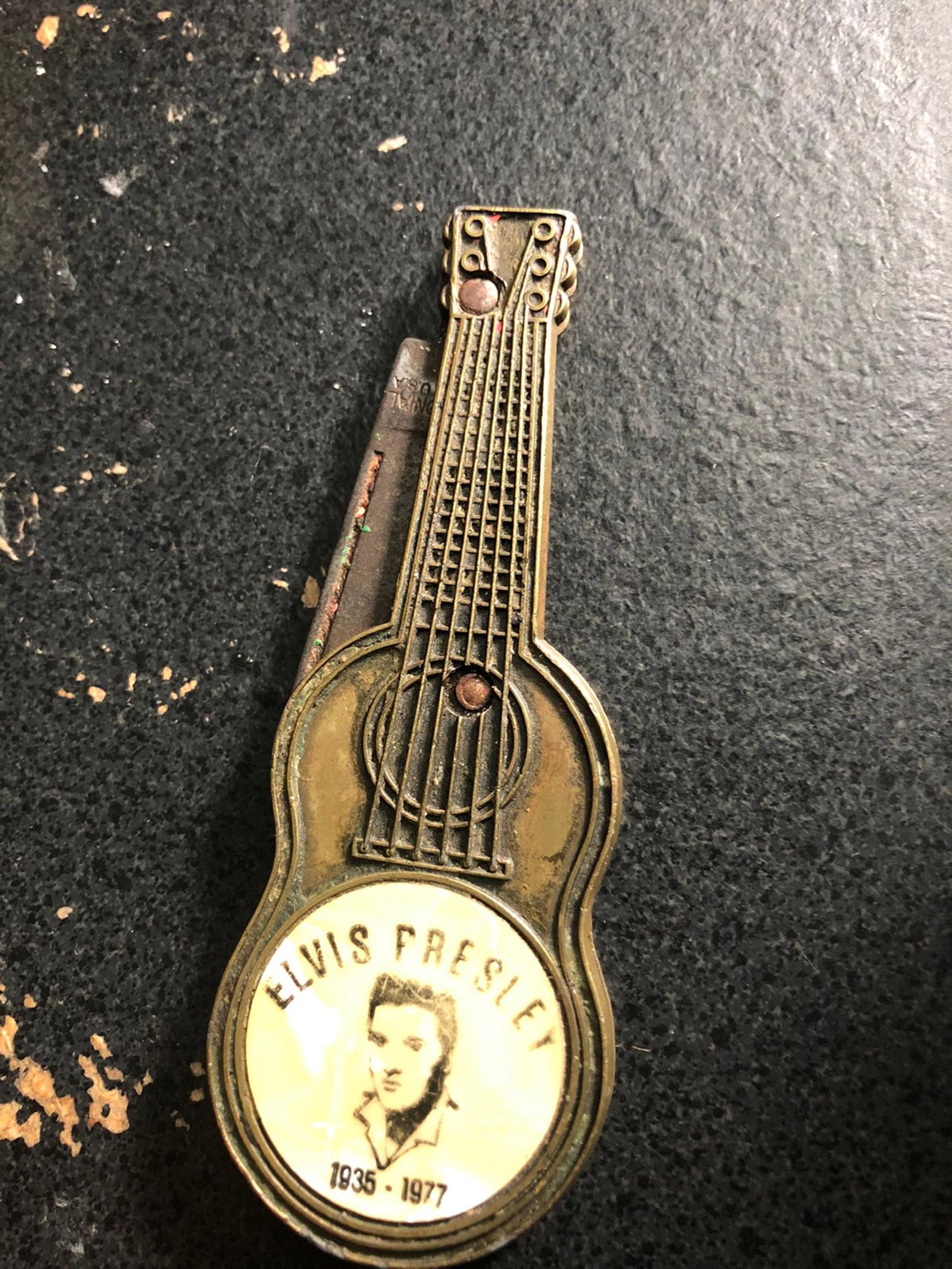 Elbis collectable