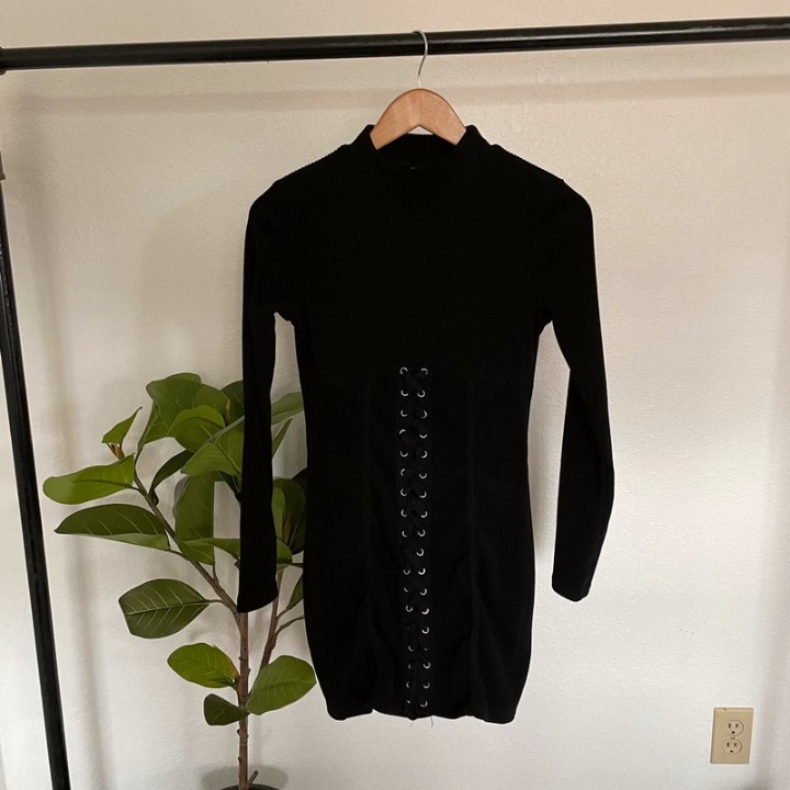 String Slim Black Dress