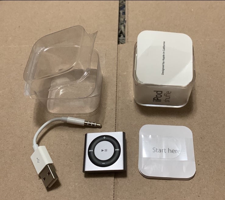 “Rare” Apple iPod Shuffle 4th Generation 2 GB