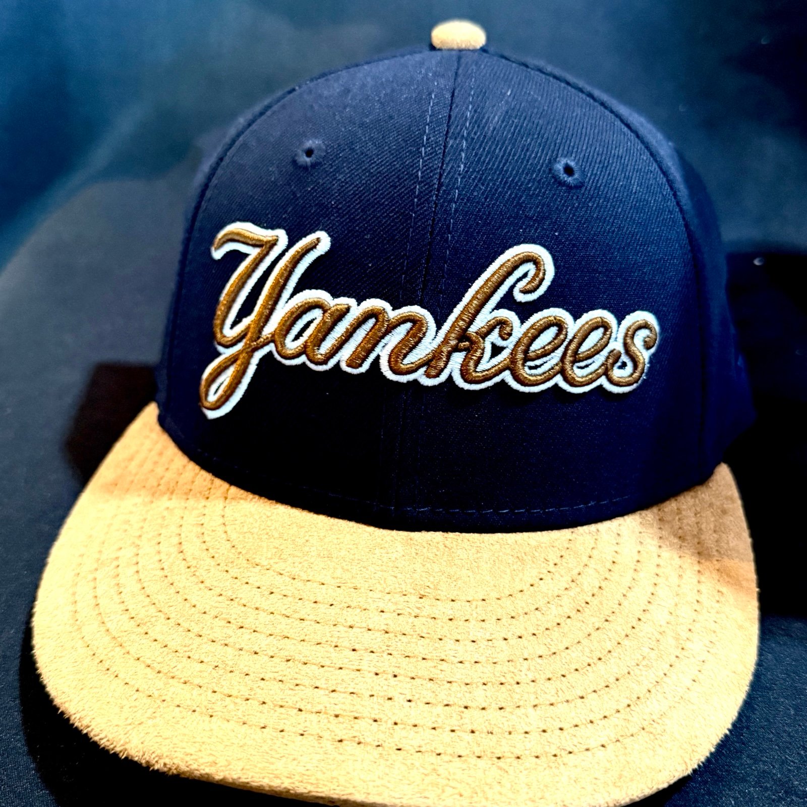New York Yankees New Era-Suede Visor Low Profile 59FIFTY Fitted Hat: Size 7 1/8