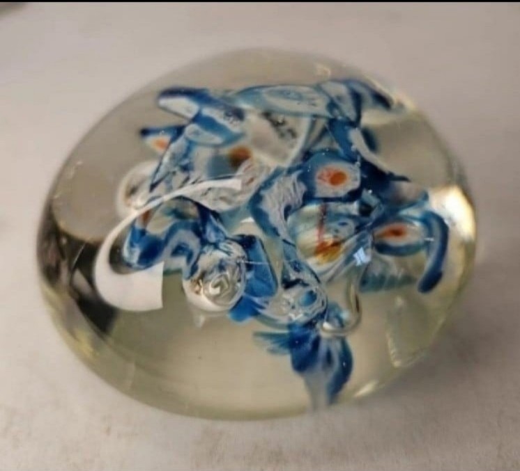 Vintage large blenko Paperweight..