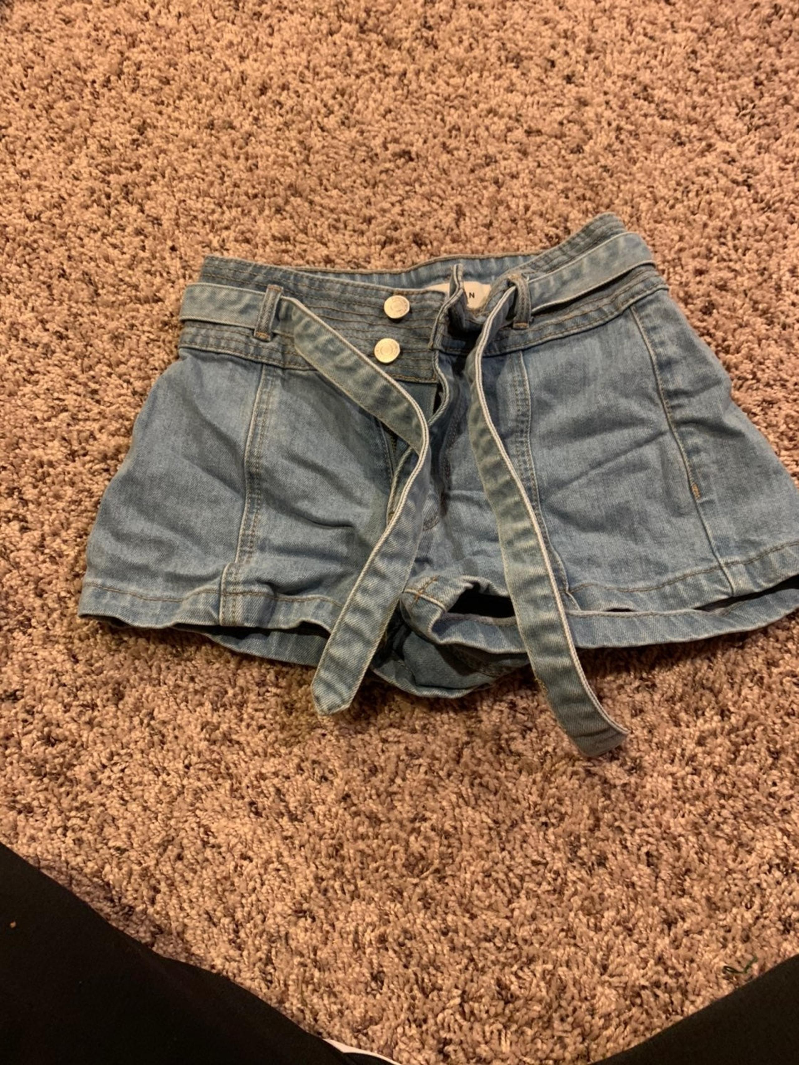 shorts women