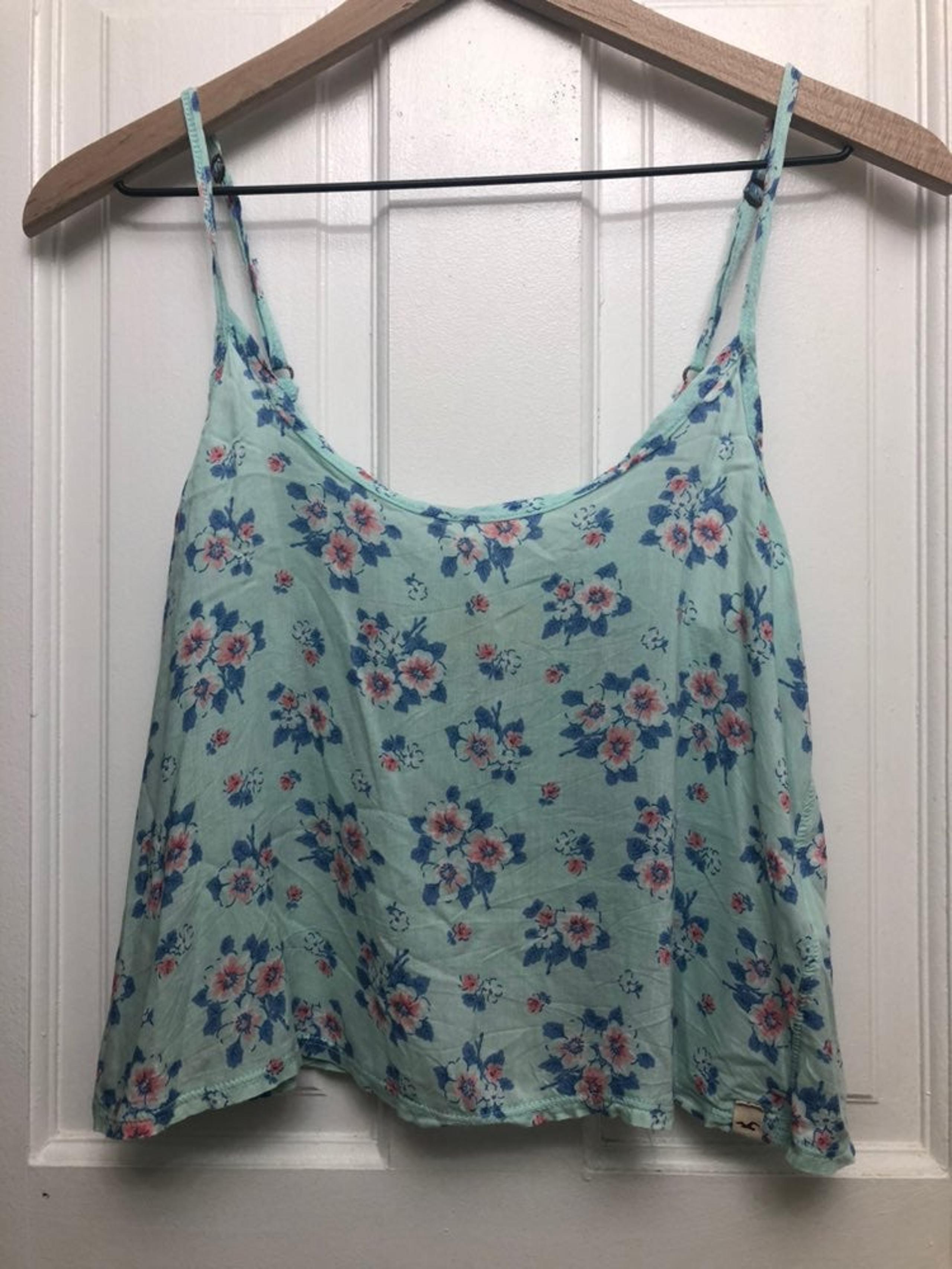 Hollister Cropped Tank Top