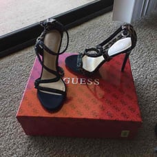 Guess heels 5.5