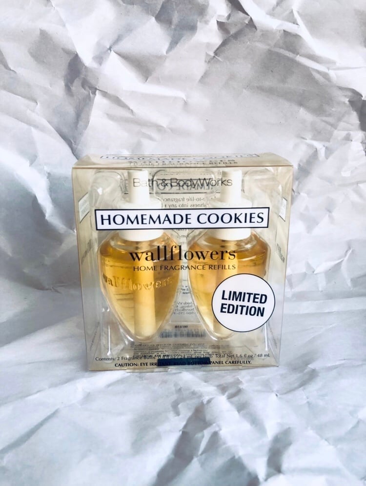 Bath & Body Works New Limited Edition Homemade Cookies Wallflower Refill 2 Pack