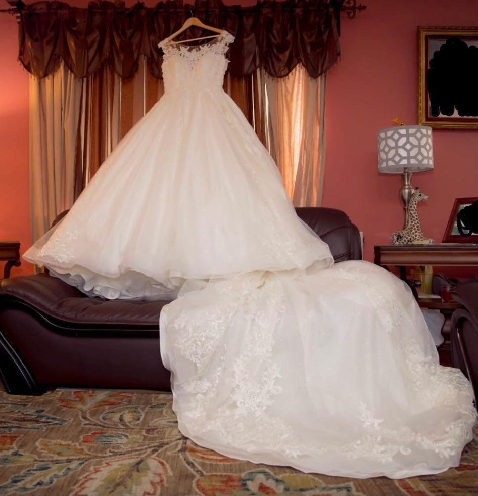 wedding dress
