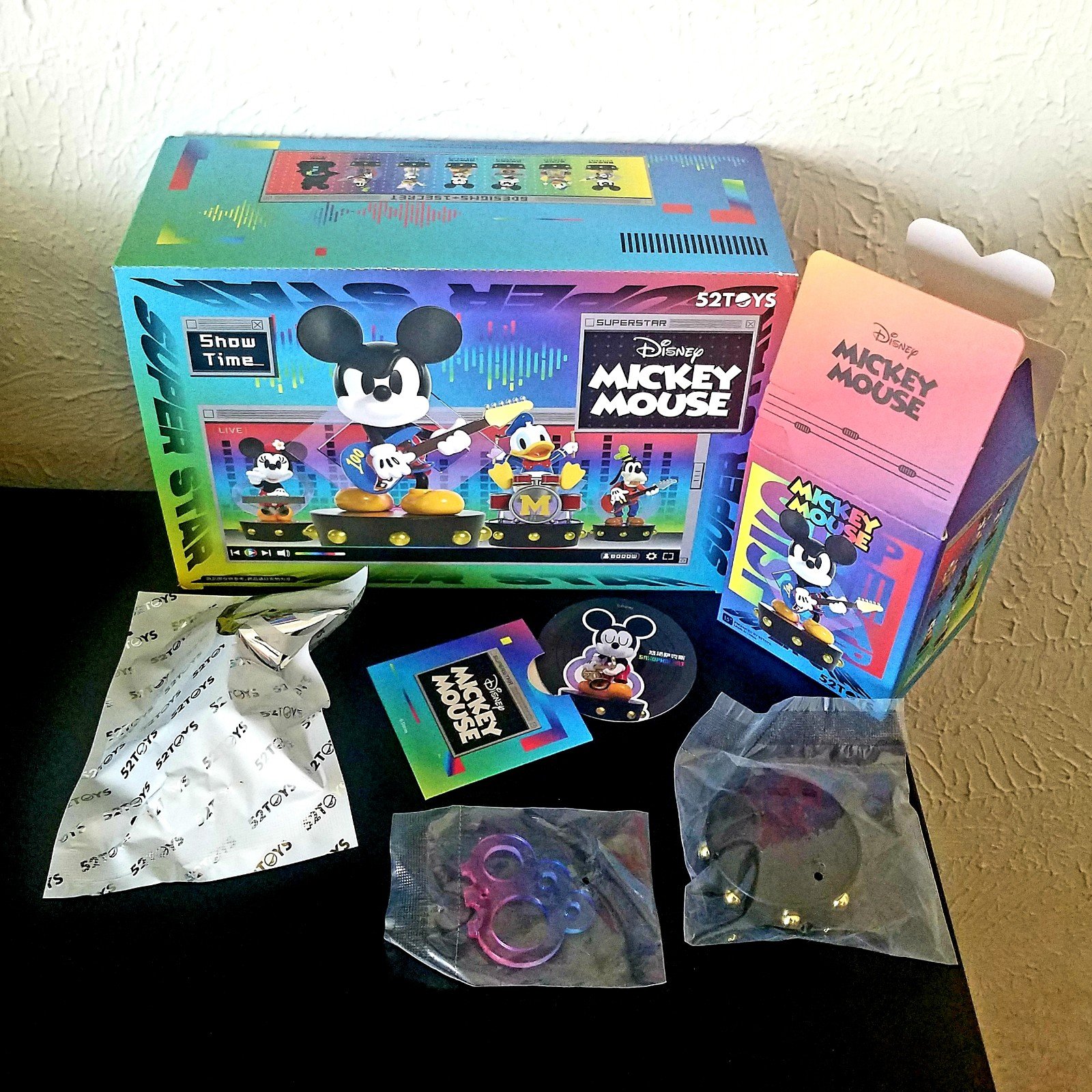 Mickey Mouse, 52Toys Disney Mickey & Friends "Superstar" Blind Bag Series Figure - detail