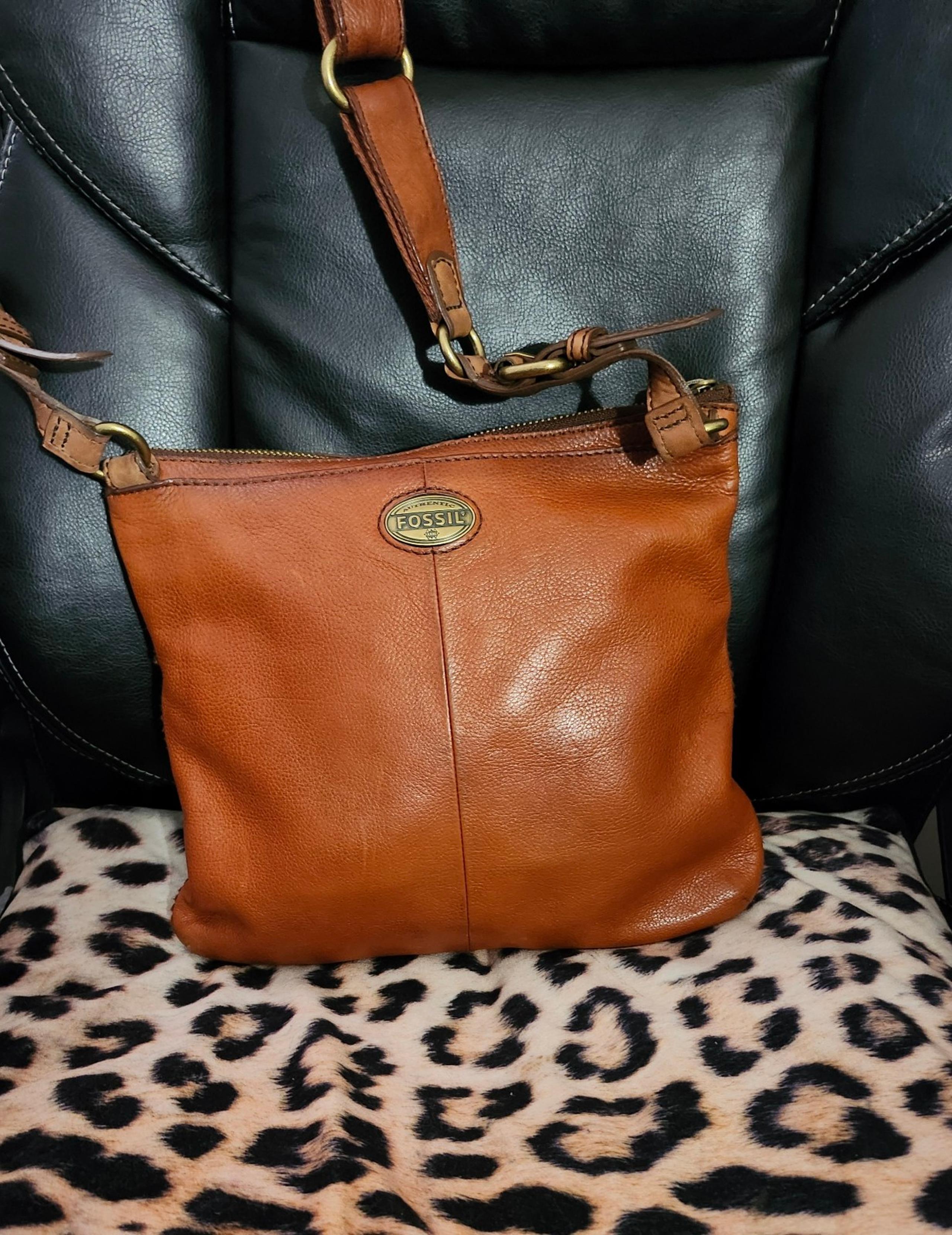 Fossil Vintage Explorer Genuine Leather Crossbody, Shoulder Bag Color:Tan