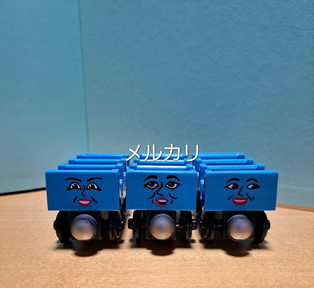 Wooden Thomas, Ada, Jane, Mabel
