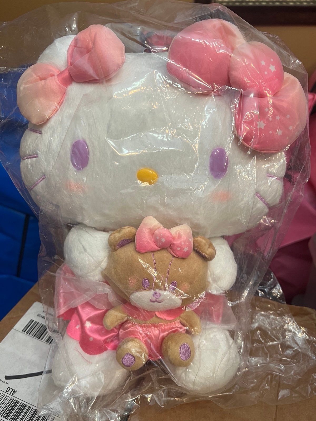 Hello Kitty and Tiny Chum