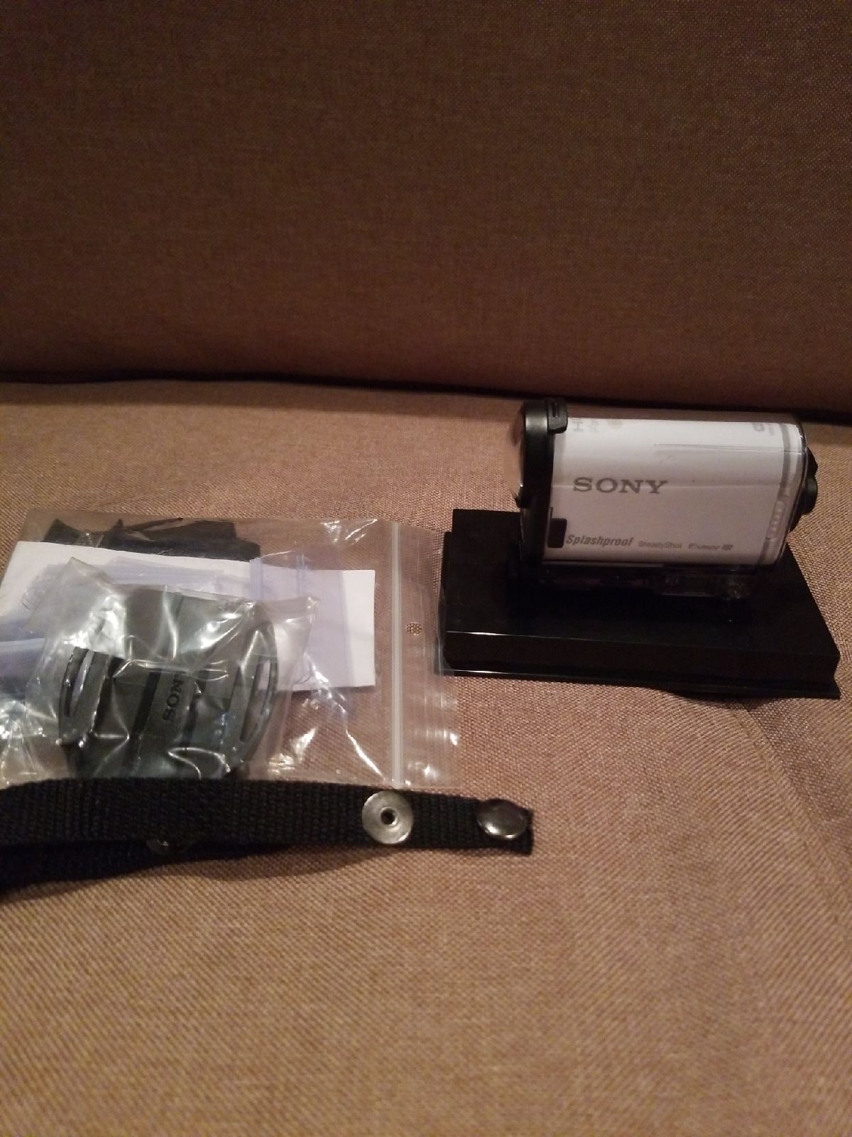Sony Steadyshot Splashproof Exmor R