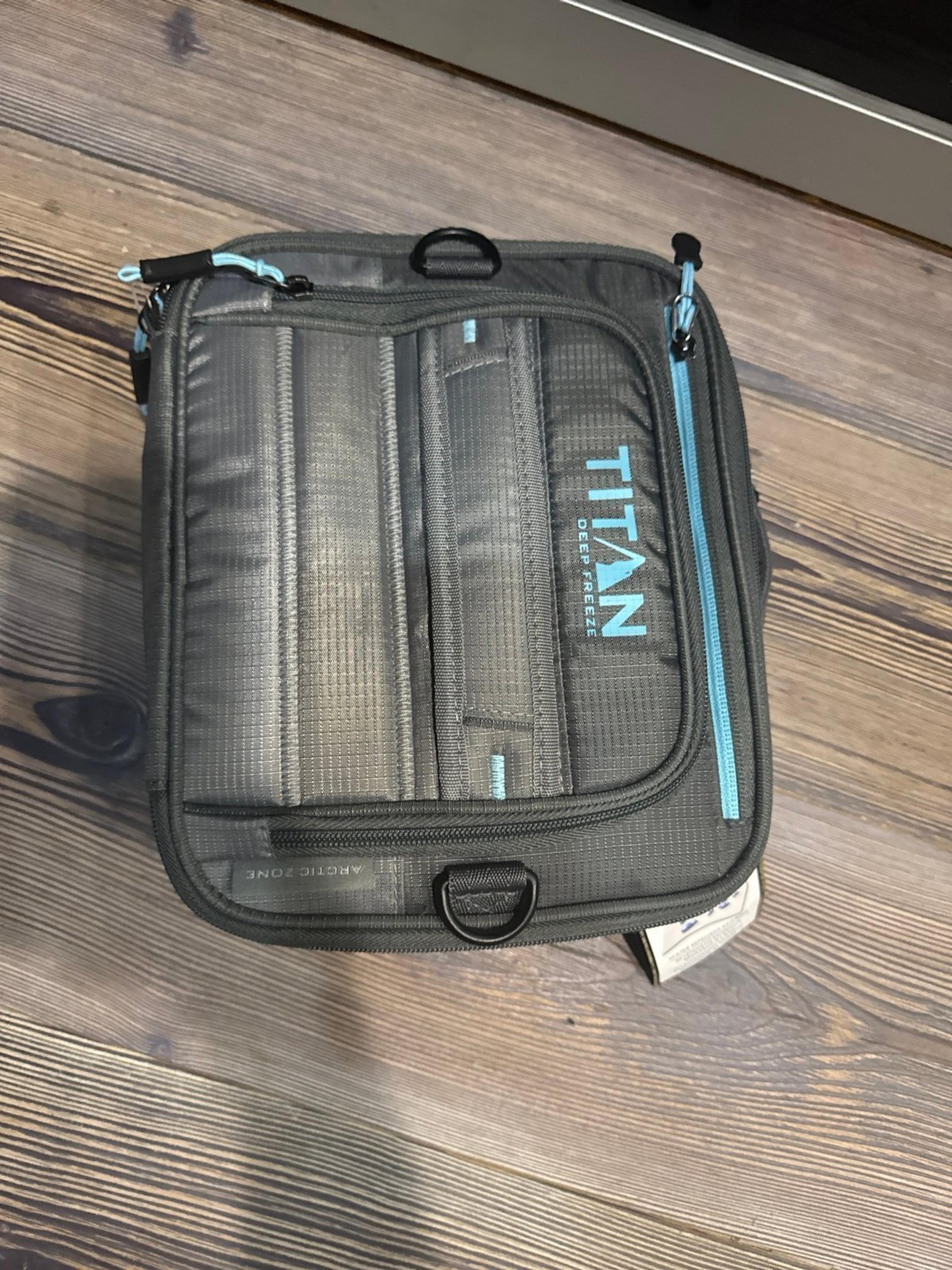 New Titan lunch expandable bag with lunch box and ice bags