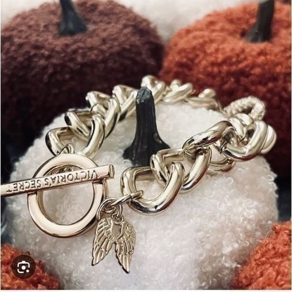 VS vintage htf angel wing pave circle thick statement bracelet chain