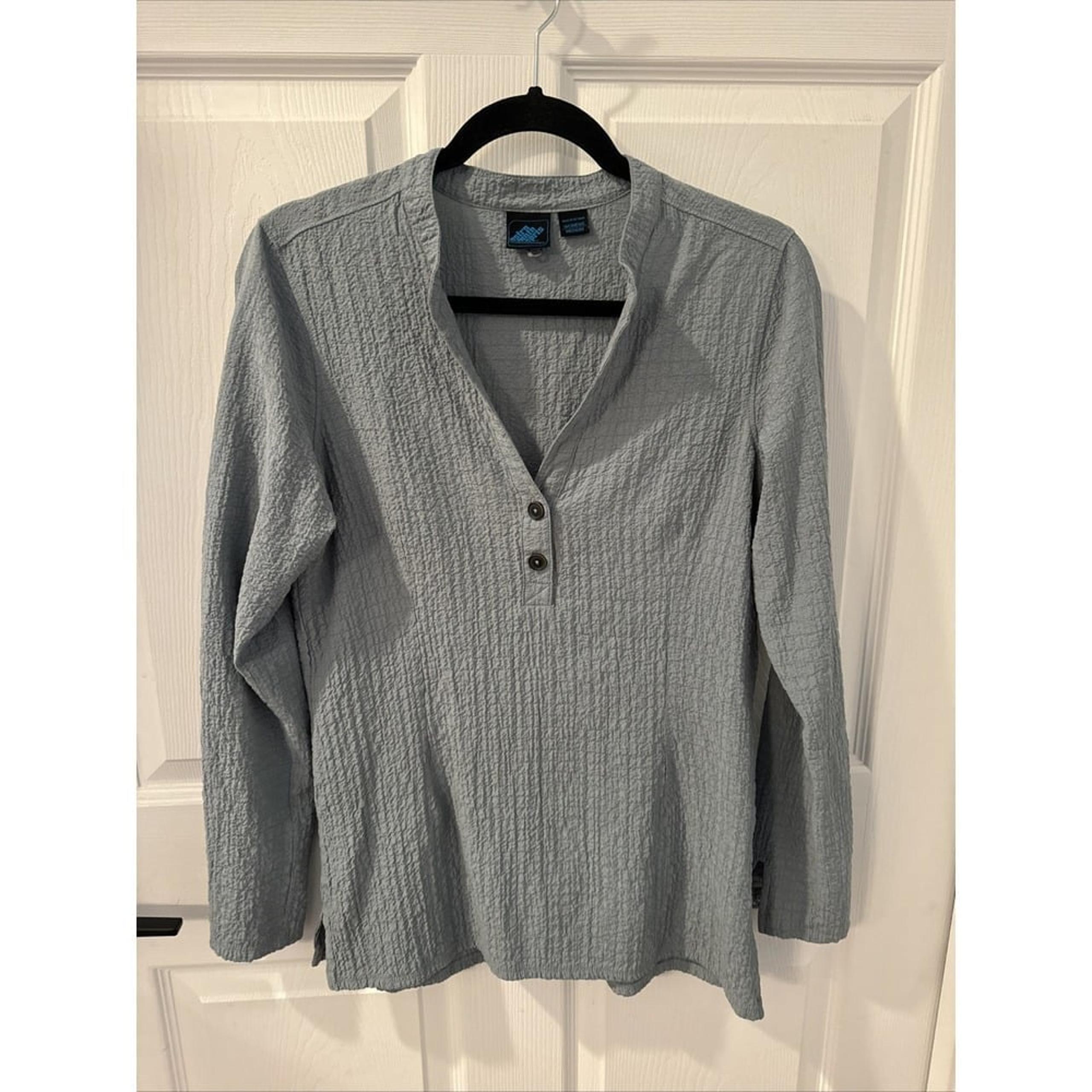 Eastern Mountain sports Textured Henley Women's Size Med  Blue Gray